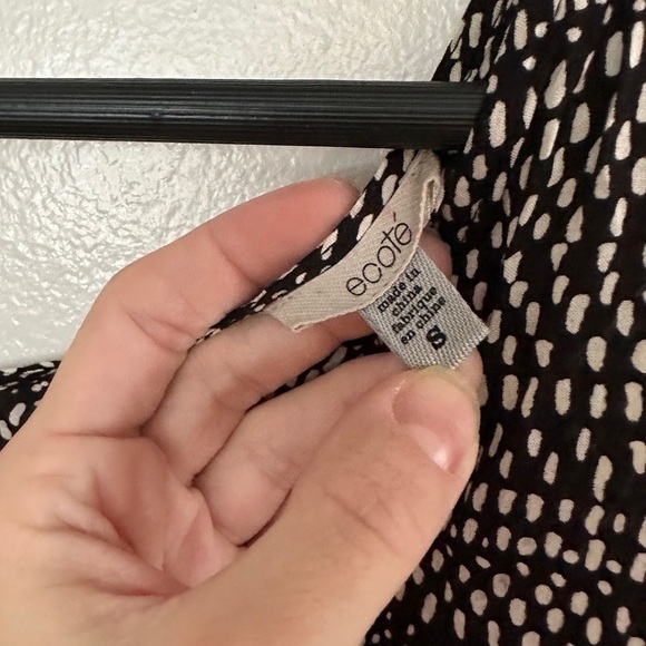 Urban Outfitters Carlin Romper - Picture 4 of 4